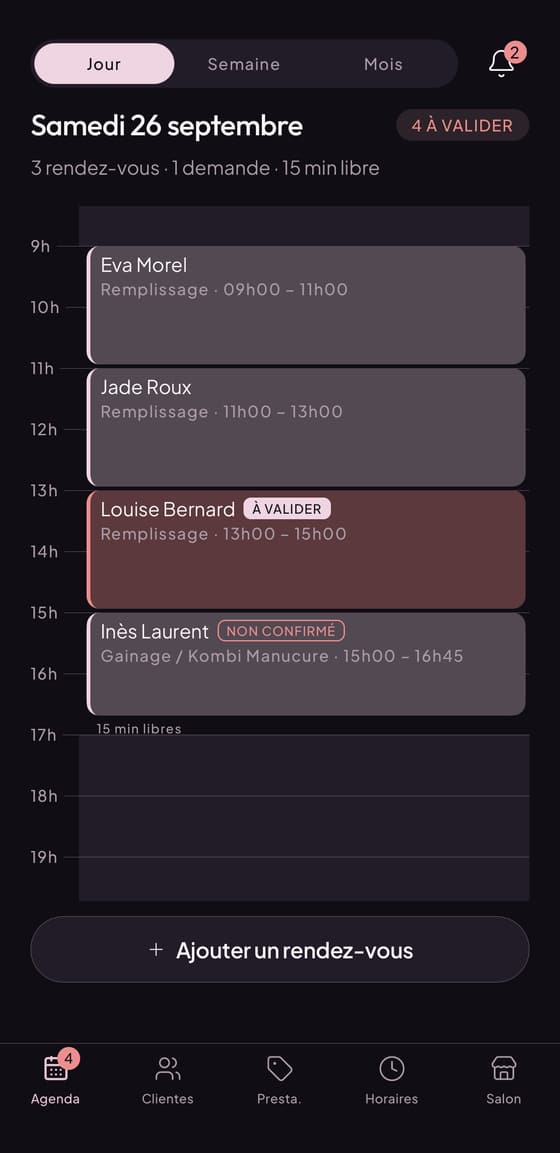 Capture de l’agenda Cuty en vue Jour, samedi 26 septembre : quatre rendez-vous de démonstration, dont une demande étiquetée « À valider » et un rendez-vous « Non confirmé ».